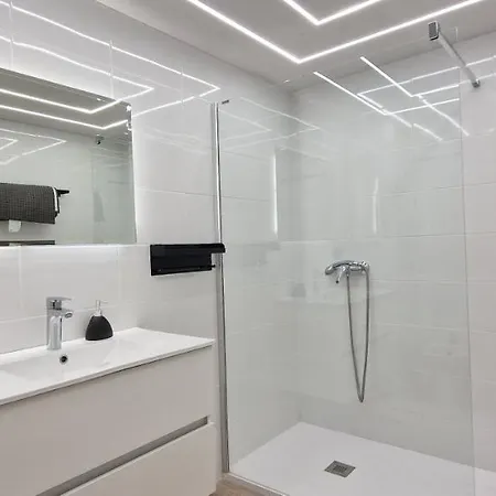 Rincon De Frey - Renovado Centro 4/6 Pax, Wifi شقة