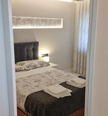 Rincon De Frey - Renovado Centro 4/6 Pax, Wifi * خيخون