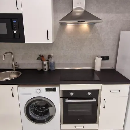Rincon De Frey - Renovado Centro 4/6 Pax, Wifi شقة خيخون